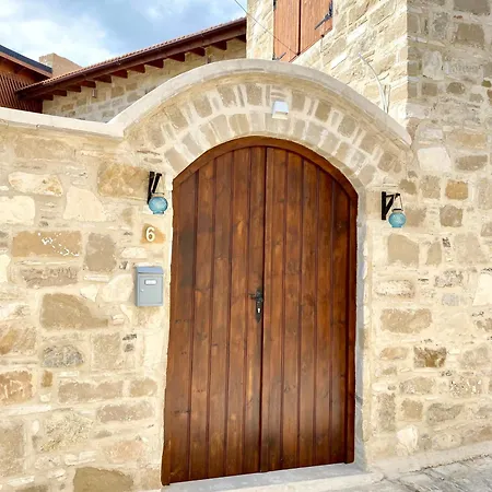 Mountain View Traditional Stone Village *